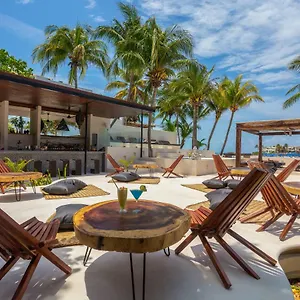 https://lotus-boutique-hotel-wellness-center.quintano-roohotels.com